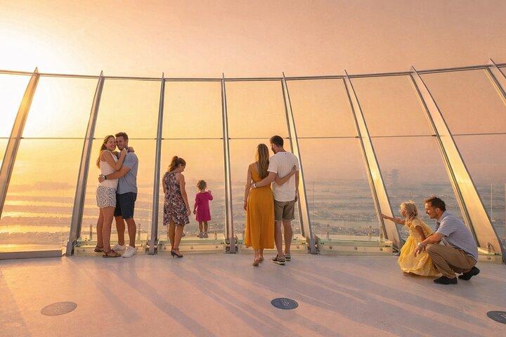 Dubai Sightseeing Tour with Admission to The Palm View Tower and Pickup