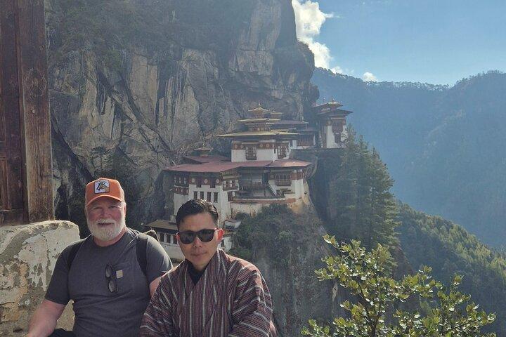 Explore Bhutan with Local Guide