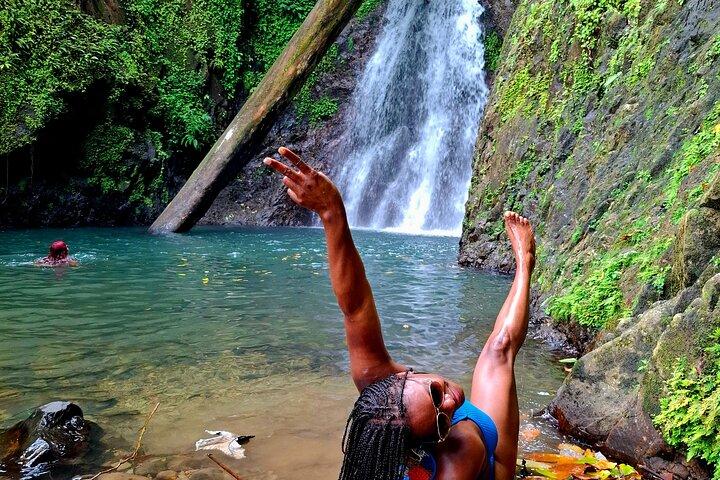 Seven Sisters Waterfall Hike