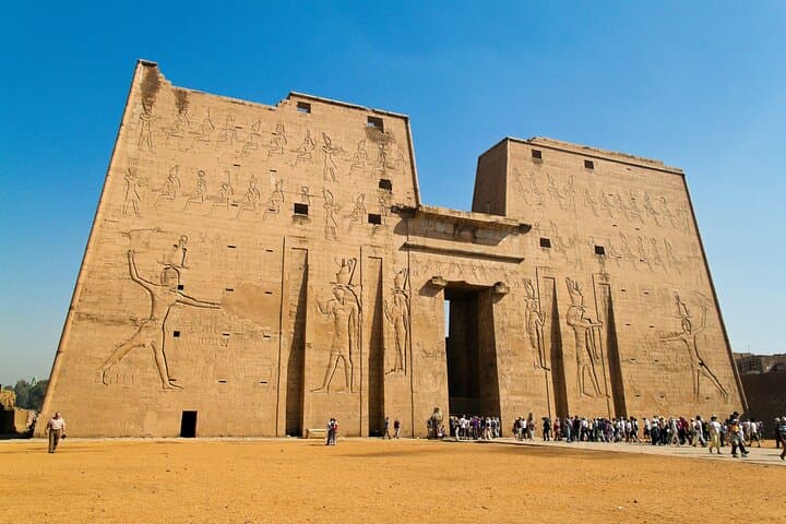 Luxor Private Tour To Esna, Edfu Temple and Kom Ombo Temple