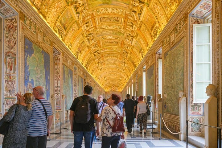 Vatican Museum, Sistine Chapel with Basilica Skip the line Tour