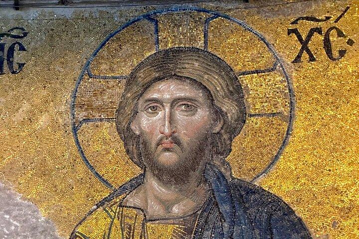 Small Group Istanbul Tour: Hagia Sophia, Blue Mosque & Bazaar