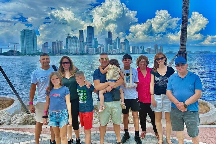 Miami City Tours – 5 Sites, 4 Stops, One Tour – 3.5 Hours of Fun