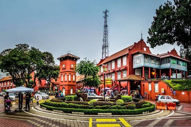 Dutch Square