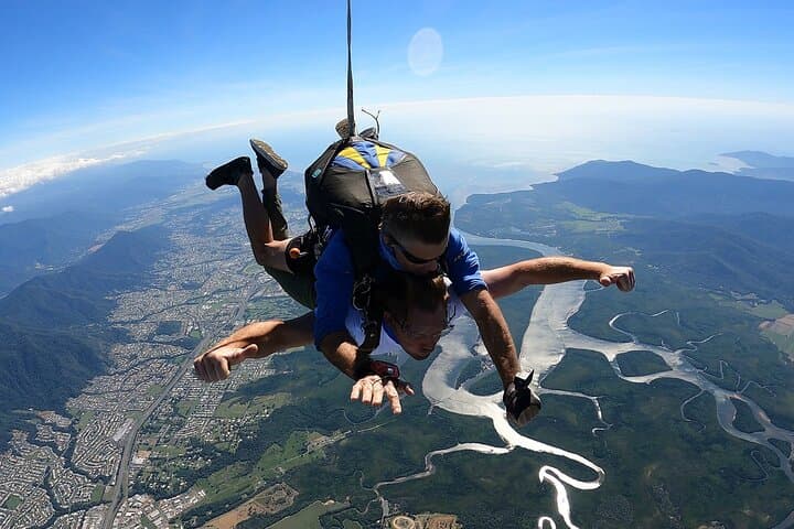 Cairns: Tandem Skydive Experience over Reef & Rainforest
