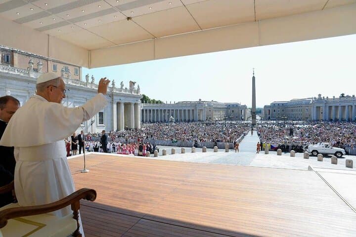 Reserved Papal Audience Ticket with Assistance On Site