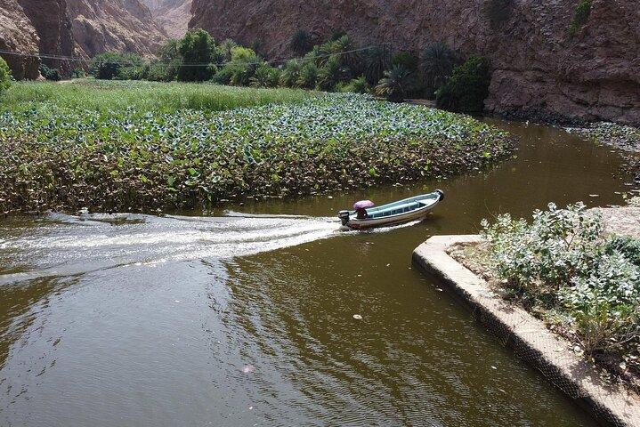 Private Full Day Wadi Shab and Bimmah Sinkhole Tour from Muscat