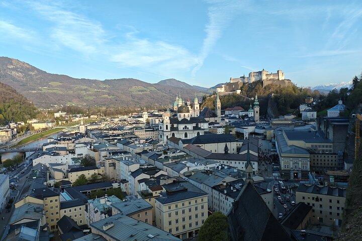 Salzburg & Hallstatt: The Smart Route Private Tour (Driver+Guide)