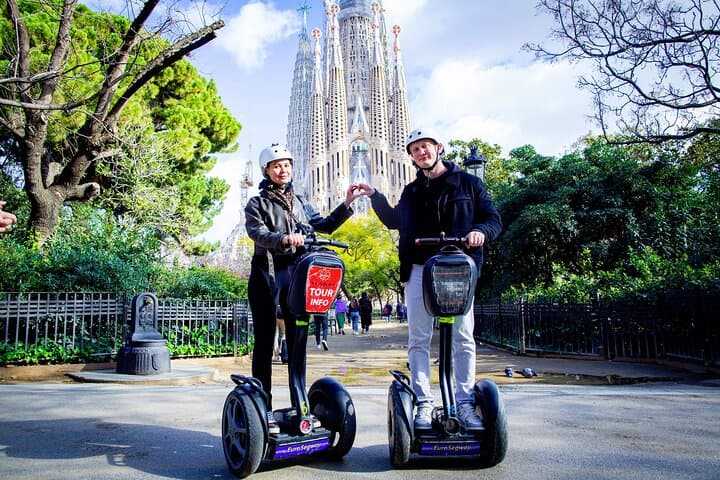 Sagrada Familia - 2H Segway Tour