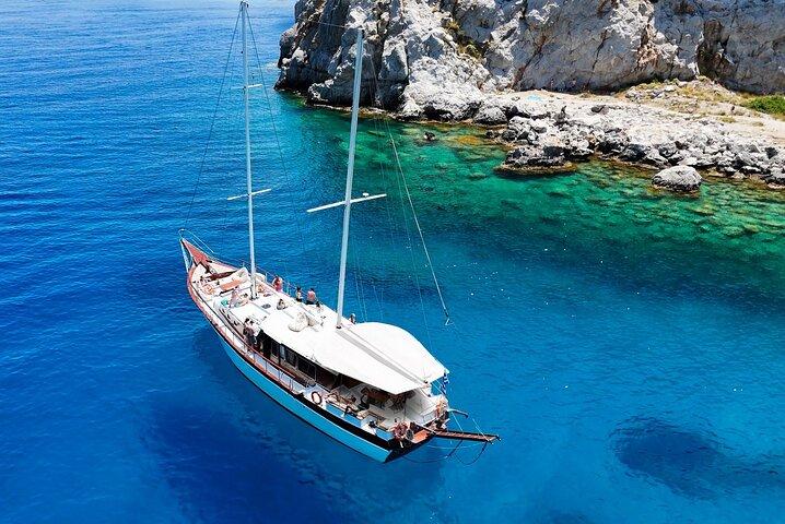 Rhodes Day Cruise (with lunch & unlimited drinks) 5,5 Hours