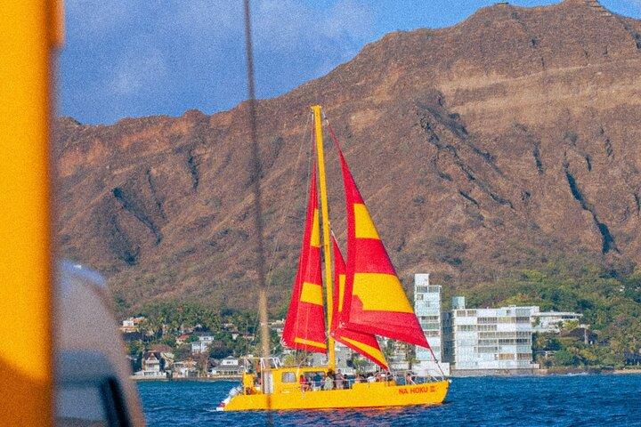 1 Hour Waikiki Sail on Na Hoku 3 Catamaran