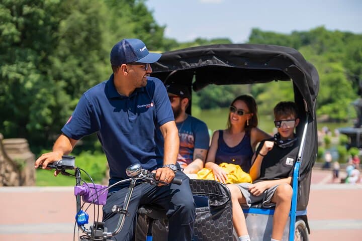 Central Park Film Spots and Celebrity Homes Pedicab Tour