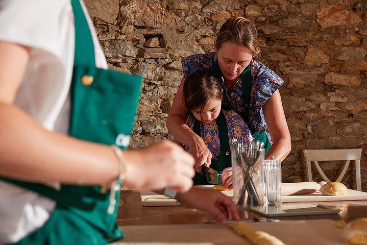 Hands-on Cooking Class and Lunch in the Heart of Chianti Classico