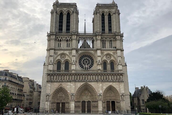 Fat Cat Early Access Notre-Dame Tour | Limited to 5 Guests