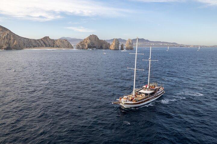 Cabo San Lucas Luxury Sailing Yacht and Dinner with a Chef