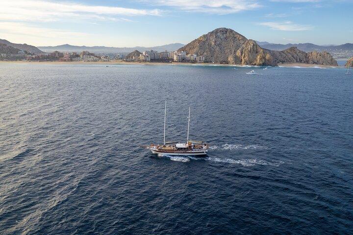 Cabo San Lucas Luxury Sailing Yacht and Dinner with a Chef