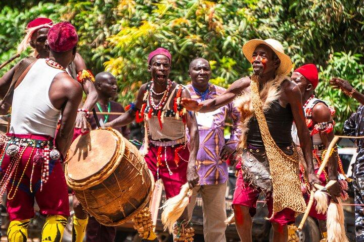 Kenyan Cultural Dance Performance at Maasai Collections