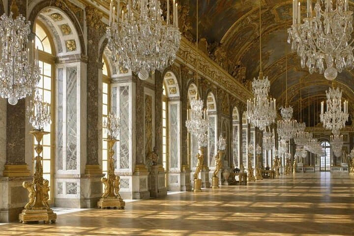 Private One Way Transfer from Paris to Versailles