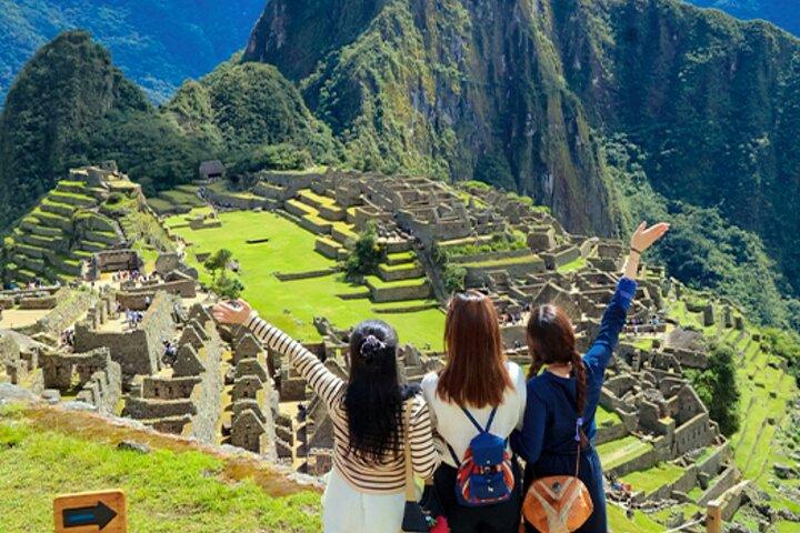 2 Day Sacred Valley & Machu Picchu Tour from Cusco