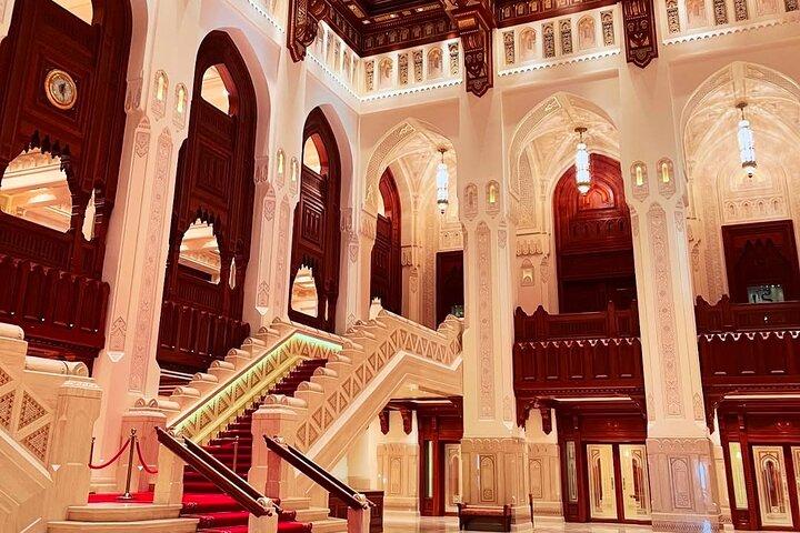 Muscat half day city tour with guide and lunch