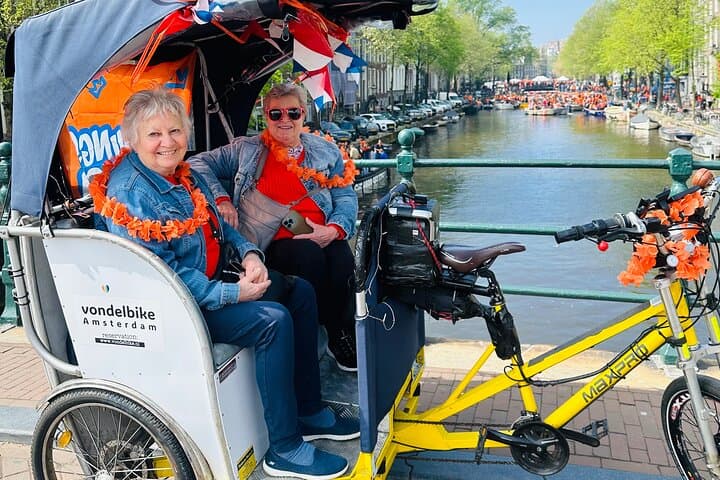 Explore Amsterdam in 75 Minutes – Pedicab Rickshaw City tour