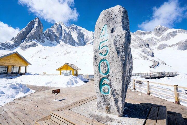 Lijiang Private Tour: Jade Dragon Snow Mountain & Baisha Villages
