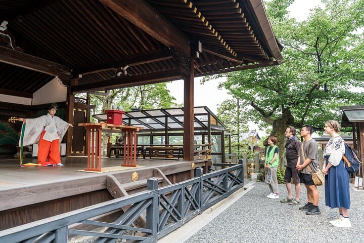 Kyoto Fushimi Inari Taisha Shrine Guide Tour & Kagura Performance