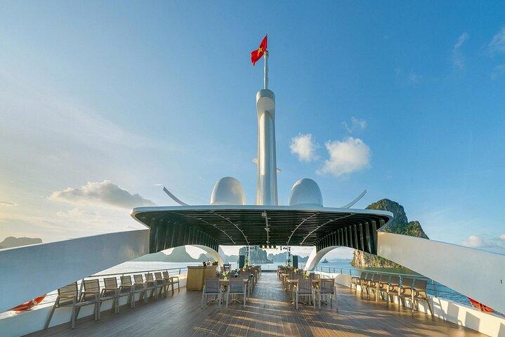 Day Cruise in Ha Long Bay