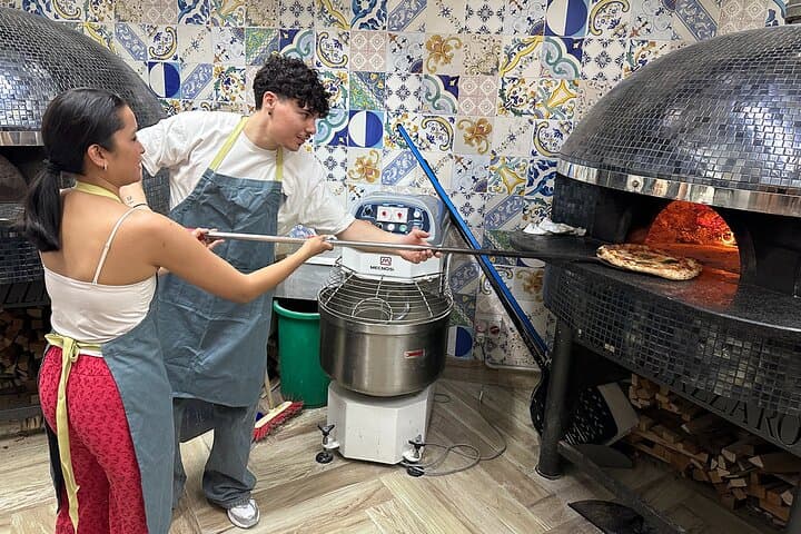 Naples Pizza Cooking Class for School Groups