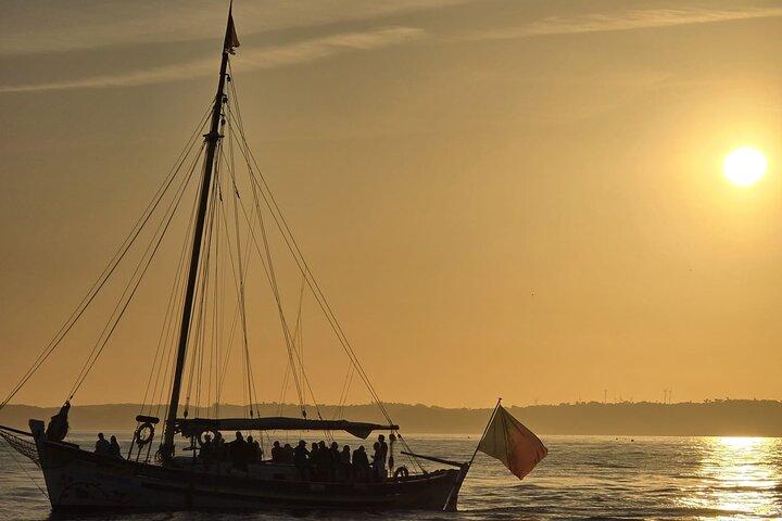 NEW in Lagos: Sunset Sail aboard a Traditional Boat with Prosecco