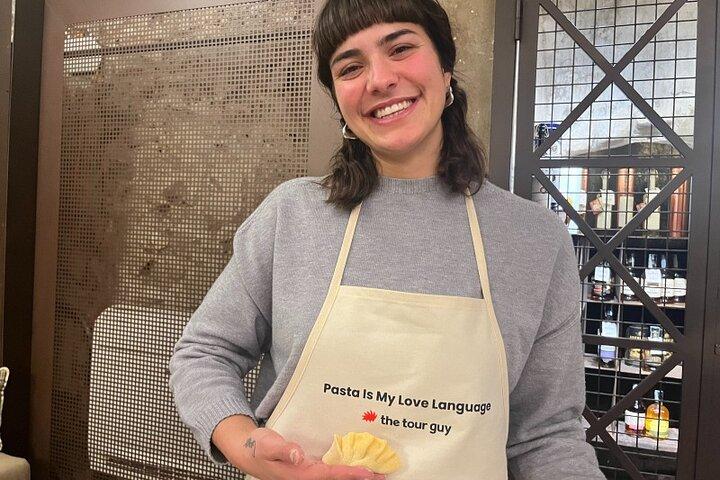 Hands-On Pasta and Tiramisu Class in a Florentine Palace