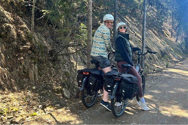 Kelowna: E-bike Rental with Navigation App