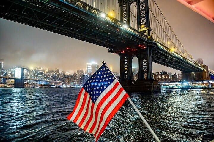 4th of July Fireworks Cruise with Open Bar, Buffet and Live Music