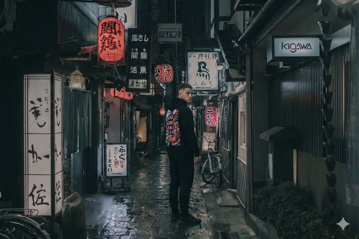 Osaka Ghost Tour: Urban Legends, Castle Dark History, Neon Curses