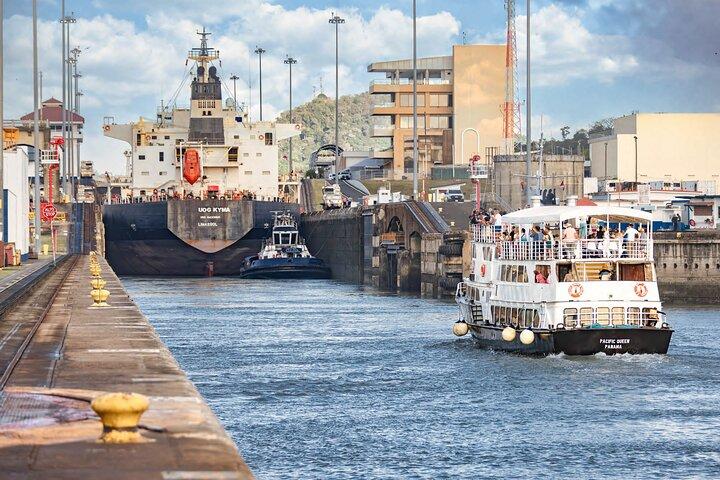 Panama Canal Full Transit Tour