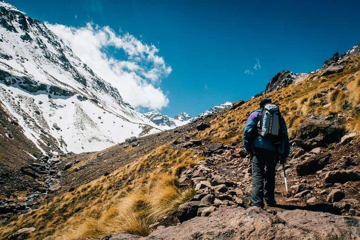 Marrakech: Atlas Mountains Talamrout Summit Day Trek 2700M