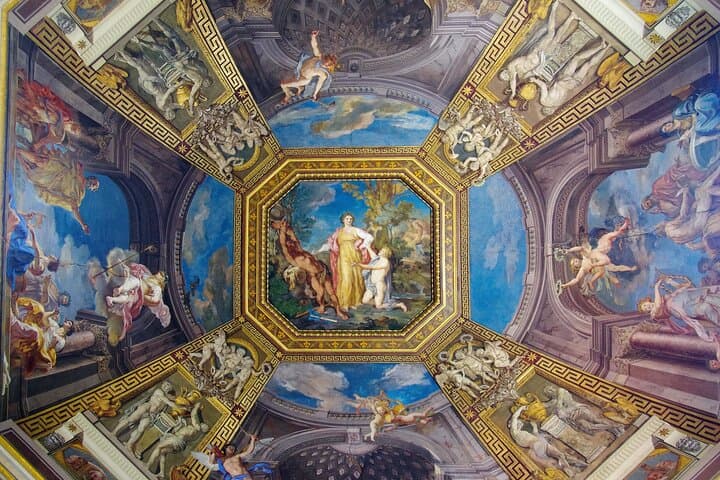 Vatican Museum & Sistine Chapel Ticket with skip the line