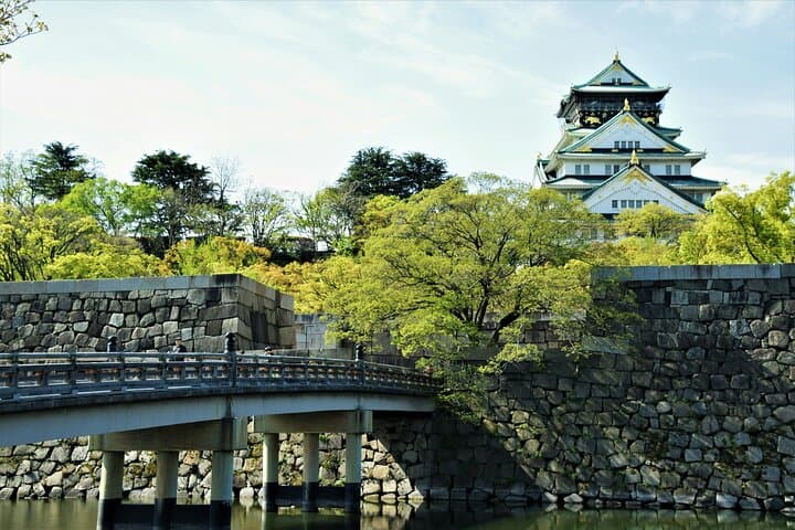 Osaka Castle: Warrior Monks, a Peasant, and a Shogun
