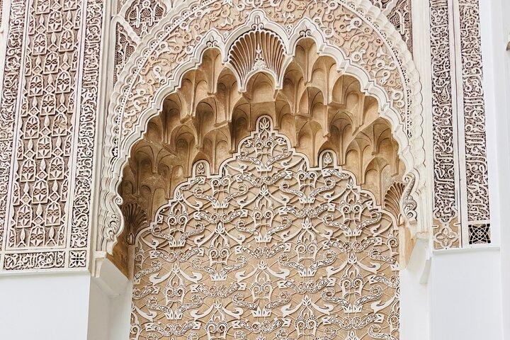Bahia Palace and Ben Youssef Medrassa half day medina tour