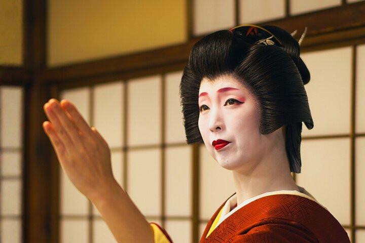 Kyoto Tour with Lunch and Geisha Performance