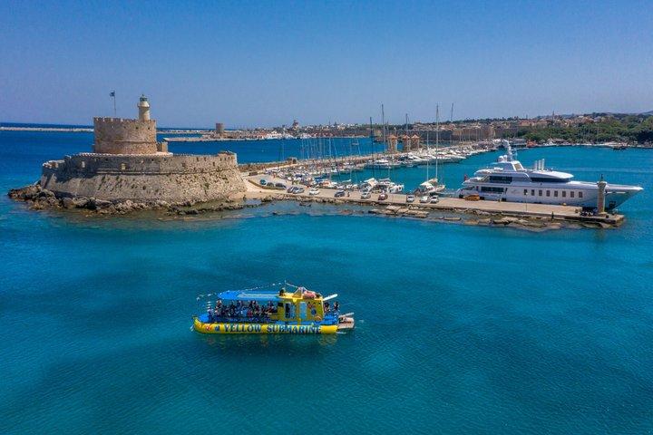 Yellow Submarine Cruise with Underwater Views