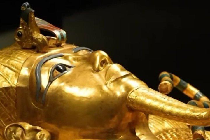 Giza: Private Day Tour Visit Grand Egyptian Museum