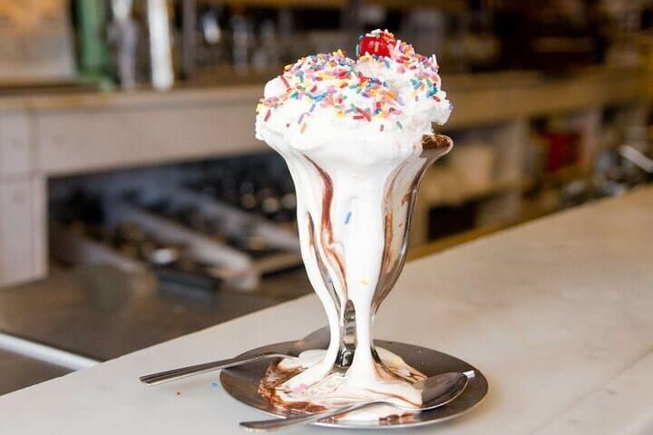 NYC Greenwich Village Food/Nightlife Walking Tour