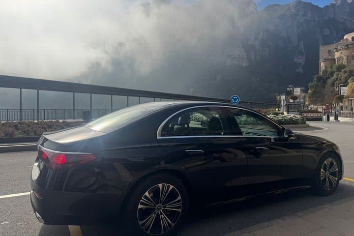 Private Transfer from Barcelona to Montserrat Round Trip