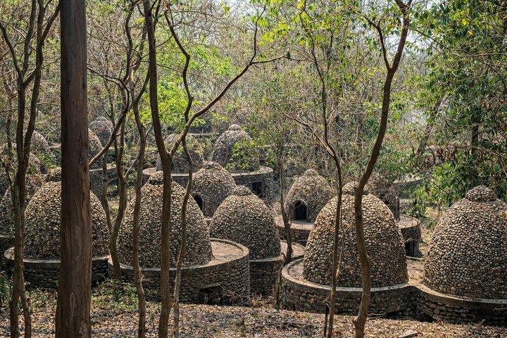 Rishikesh: Beatles Ashram Art & Meditation Heritage Walk