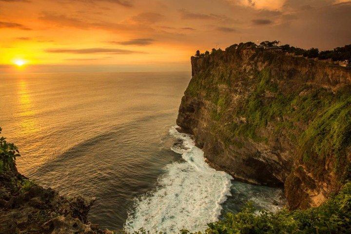 Bali Sunset: Uluwatu Temple - Kecak Dance- Jimbaran Bay