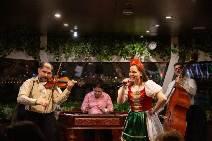 Budapest Danube Evening Cruise with Drinks and Folk Show