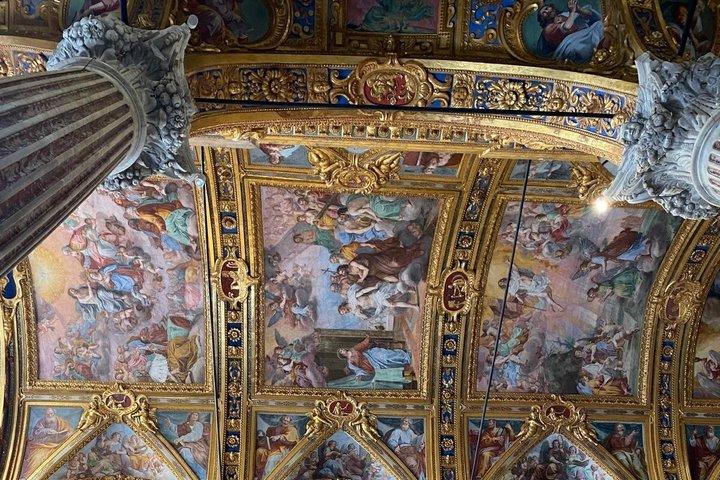 Guided tour Genoa experience history and discover secret treasures