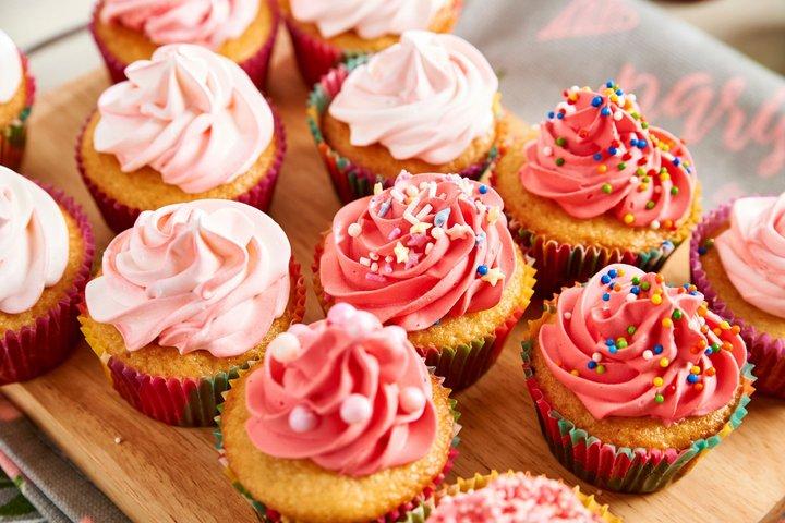 Fun Cupcake Decorating Class With a Local Chef in Sacramento
