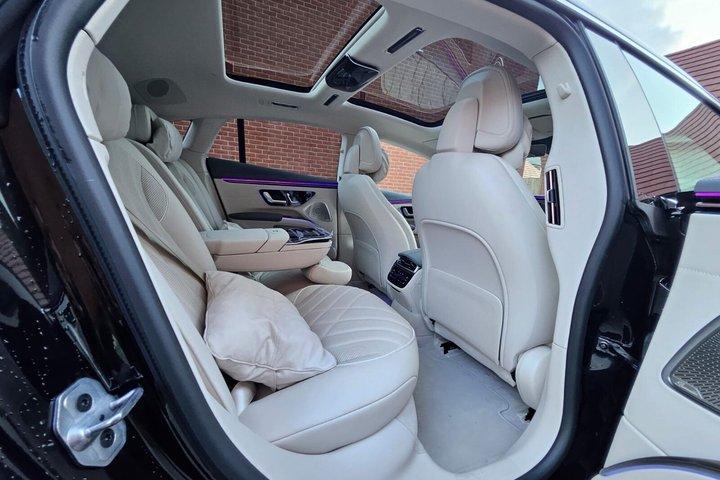 Gatwick Airport Private Chauffeur Transfer - Executive Luxury